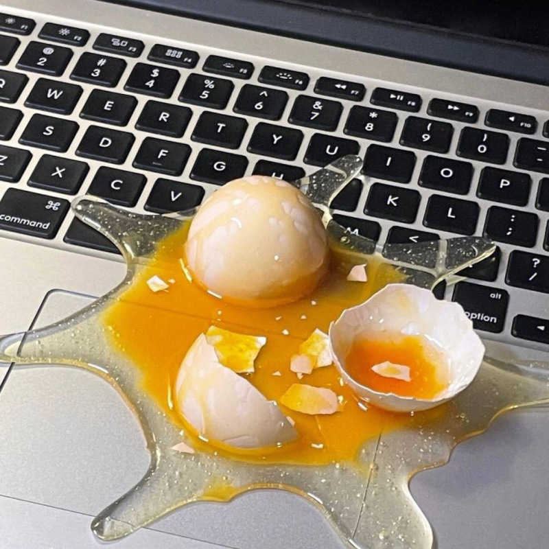 Broken Egg Cell Phone Holder S - Home Office Tech Gadgets ulasan dan harga